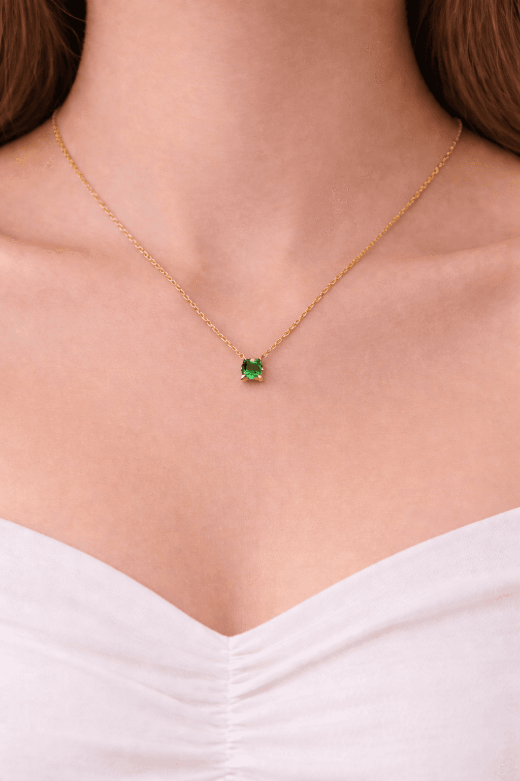 Emerald Luxe Pendant Necklace - View 1
